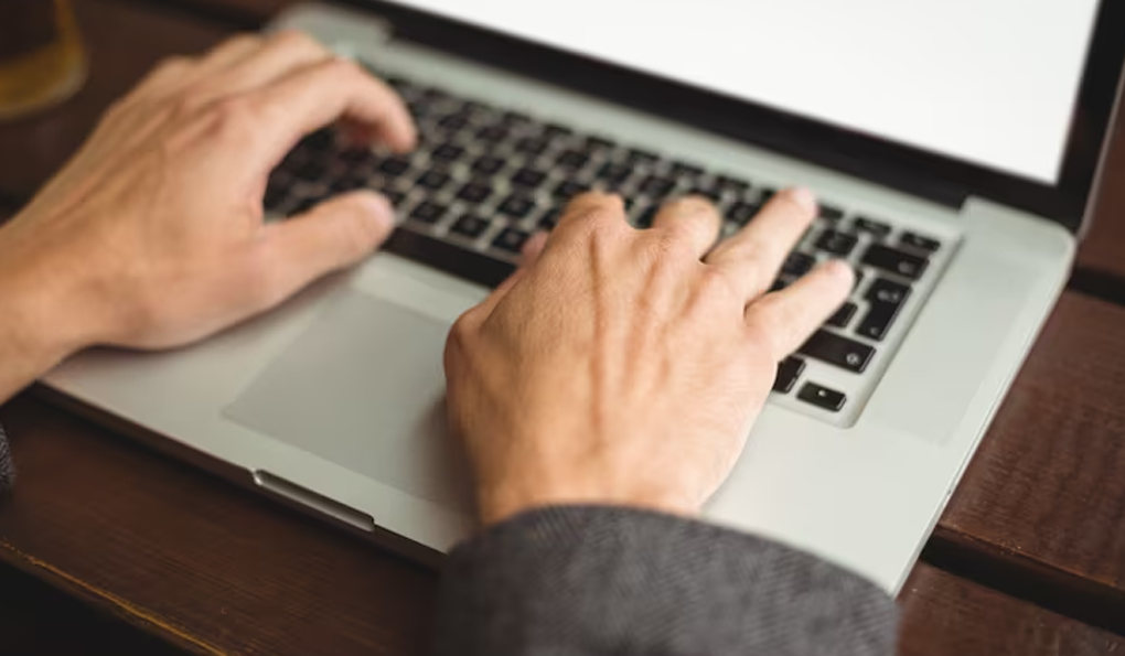 veilig_online_boeken_hands Veilig online boeken